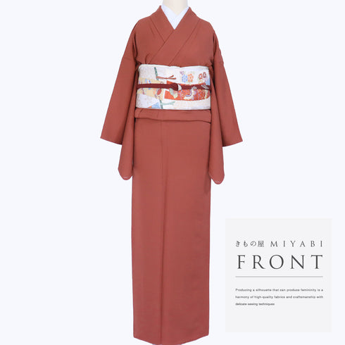 色無地 リサイクル 身丈167.2cm 裄65.6cm 袷 レッド LLサイズ セミフォーマル お洒落 一つ紋 しつけ糸 正絹 広衿 地紋あり Sランク