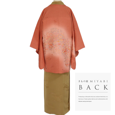 道行コート リサイクル 身丈83.5cm 裄64.6cm 袷 絵羽柄 刺繍 地紙に花柄 オレンジ Mサイズ お洒落 しつけ糸 正絹 Sランク