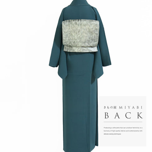 色無地 リサイクル 身丈159.5cm 裄65.7cm 袷 グリーン Mサイズ お洒落 落款 しつけ糸 正絹 広衿 地紋なし Sランク