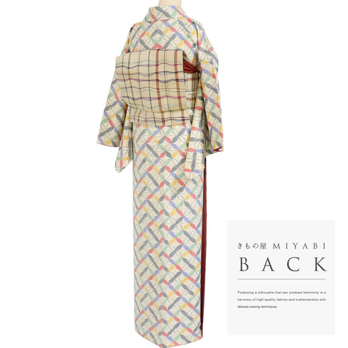 紬 リサイクル 身丈169.5cm 裄66.4cm 袷 格子に七宝柄 ベージュ LLサイズ お洒落 カジュアル しつけ糸 正絹 広衿 Sランク