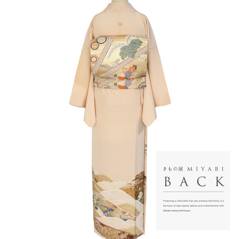 色留袖 リサイクル 身丈157.8cm 裄67.4cm 袷 波頭に四季花柄 金駒刺繍 ベージュ Mサイズ セミフォーマル 一つ紋 正絹 広衿 Aランク