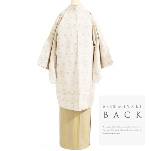 道中着 リサイクル 身丈98.8cm 裄68.6cm 袷 紬 デザイン斜め格子柄 ベージュ LLサイズ カジュアル お洒落 正絹 Aランク