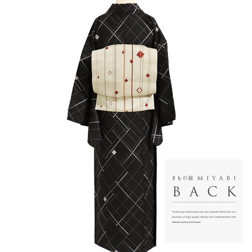 紬 リサイクル 身丈164cm 裄67.6cm 袷 幾何学柄 ブラック Lサイズ カジュアル お洒落 正絹 広衿 Sランク