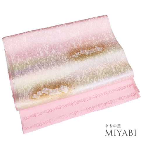 帯揚げ リサイクル セミフォーマル お洒落 ちりめん 正絹 ピンク 金ラメ ぼかし柄 地紋 新品・未使用品 AG-1238