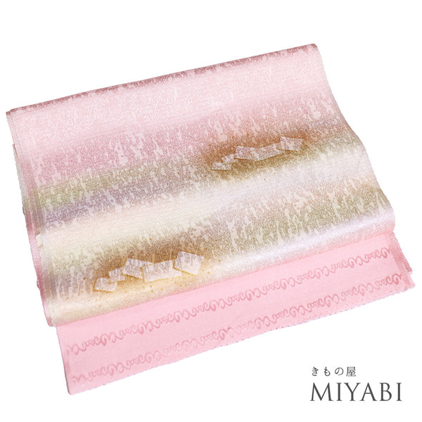 帯揚げ リサイクル セミフォーマル お洒落 ちりめん 正絹 ピンク 金ラメ ぼかし柄 地紋 新品・未使用品 AG-1238