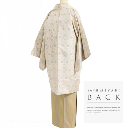 道中着 リサイクル 身丈98.8cm 裄68.6cm 袷 紬 デザイン斜め格子柄 ベージュ LLサイズ カジュアル お洒落 正絹 Aランク