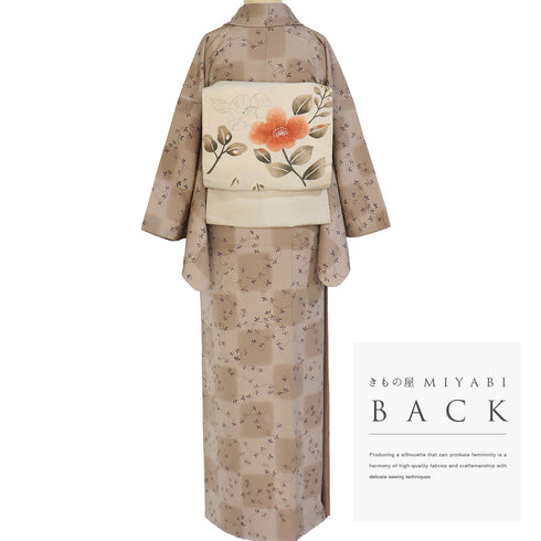 小紋 リサイクル 身丈155.2cm 裄64.8cm 袷 市松や唐草柄 地紋 ブラウン Sサイズ お洒落 カジュアル 正絹 広衿 Sランク