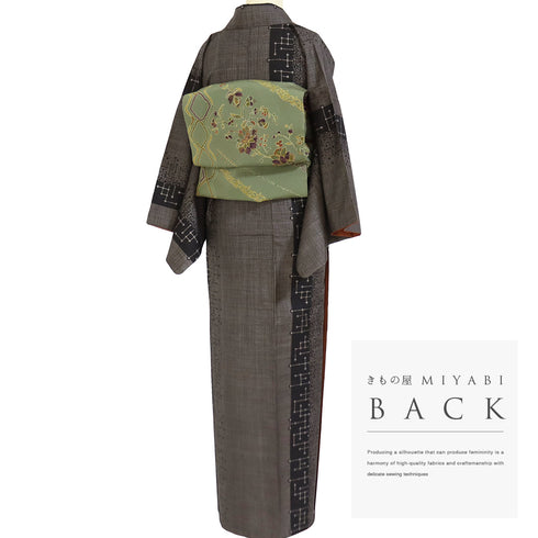 大島紬 リサイクル 身丈159.3cm 裄62.8cm 袷 ブラウン Mサイズ お洒落 カジュアル 証紙 正絹 広衿 Aランク