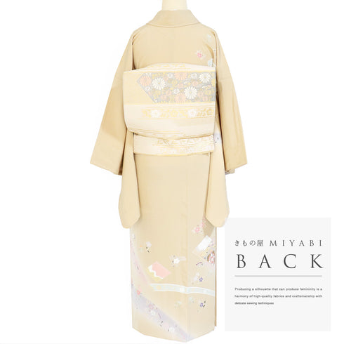 訪問着 リサイクル 身丈158cm 裄64.4cm 袷 菱柄 華紋柄 小花柄 金駒刺繍 ベージュ Mサイズ セミフォーマル 正絹 広衿 Sランク