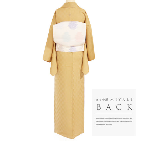 色無地 リサイクル 身丈163.2cm 裄67.2cm 袷 市松柄 イエロー Lサイズ セミフォーマル お洒落 落款 一つ紋 正絹 広衿 地紋あり Sランク