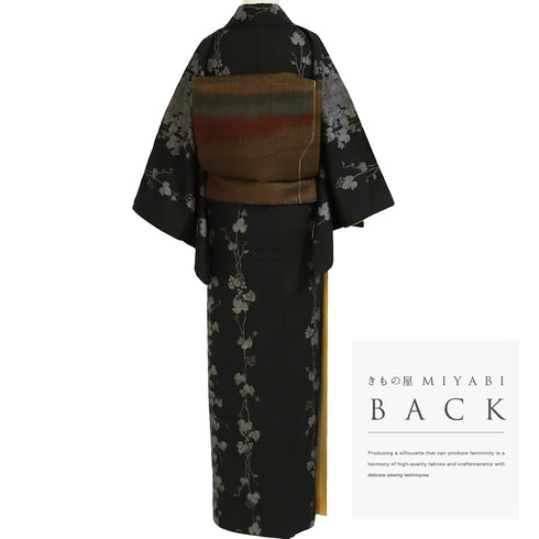 紬 リサイクル 身丈158.5cm 裄49.5cm 袷 葡萄蔦柄 ブラック Mサイズ お洒落 カジュアル 正絹 広衿 Sランク