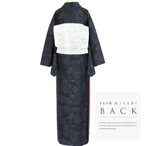 大島紬 リサイクル 身丈158cm 裄67cm 袷 オリエンタル柄 ネイビー Mサイズ カジュアル お洒落 正絹 広衿 Sランク