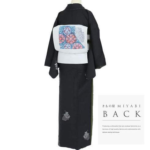 紬 リサイクル 身丈164.3cm 裄65.4cm 袷 地紙にデザイン蝶柄 ブラック Lサイズ お洒落 カジュアル しつけ糸 正絹 広衿 Sランク