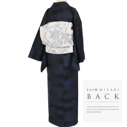 本場大島紬 リサイクル 身丈158.5cm 裄64.9cm 袷 葉柄 ネイビー Mサイズ カジュアル お洒落 証紙 しつけ糸 正絹 広衿 Sランク