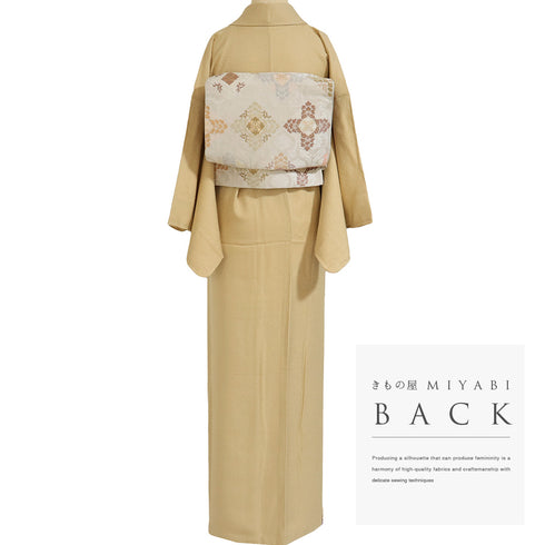 色無地 リサイクル 身丈164.2cm 裄64.6cm 袷 ベージュ Lサイズ お洒落 落款 しつけ糸 正絹 広衿 地紋あり Sランク