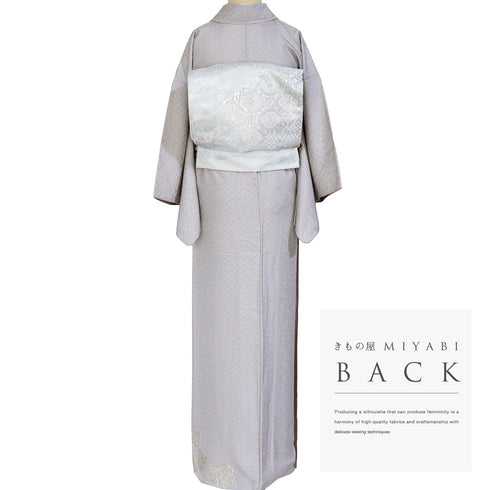 付下げ リサイクル 身丈153.8cm 裄63.6cm 袷 たたき色紙散らしに小花の刺繍 地紋 パールトーン加工 グレー Sサイズ セミフォーマル お洒落 正絹 広衿 Sランク