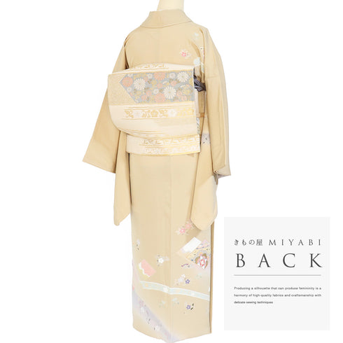 訪問着 リサイクル 身丈158cm 裄64.4cm 袷 菱柄 華紋柄 小花柄 金駒刺繍 ベージュ Mサイズ セミフォーマル 正絹 広衿 Sランク