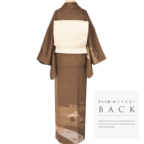 リサイクル 身丈158cm 裄62.4cm 単衣 デザイン花柄 手刺繍 箔加工 ブラウン Mサイズ セミフォーマル お洒落 正絹 広衿 Sランク