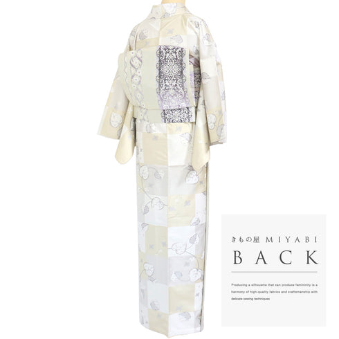 紬 リサイクル 身丈153.8cm 裄63.2cm 袷 市松に葉や小花柄 箔 ベージュ Sサイズ お洒落 カジュアル 正絹 広衿 Sランク