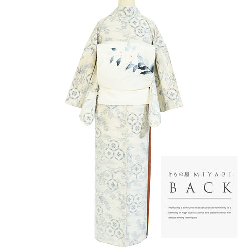 紬 リサイクル 身丈158.5cm 裄65.4cm 袷 草花柄 アイボリー Mサイズ お洒落 カジュアル 正絹 広衿 Sランク