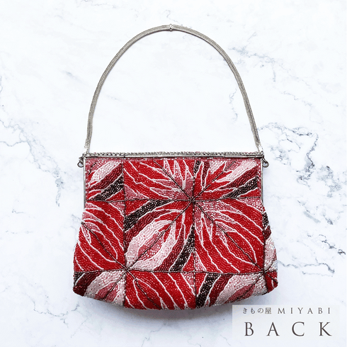 ビーズバック アンティーク 赤地 お洒落 カジュアル 横幅19cm 高さ13cm マチ5cm Bランク 和装小物 ZO-57