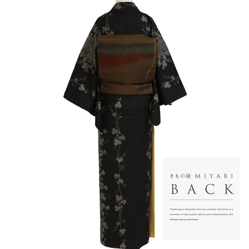 紬 リサイクル 身丈158.5cm 裄49.5cm 袷 葡萄蔦柄 ブラック Mサイズ お洒落 カジュアル 正絹 広衿 Sランク