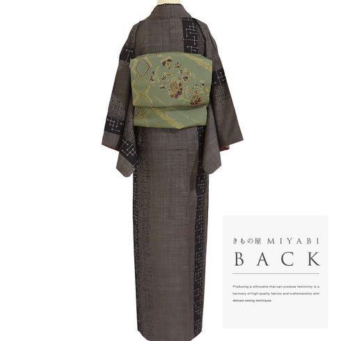 大島紬 リサイクル 身丈159.3cm 裄62.8cm 袷 ブラウン Mサイズ お洒落 カジュアル 証紙 正絹 広衿 Aランク