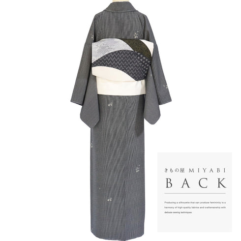 小紋 リサイクル 身丈155cm 裄65.6cm 袷 縞模様 桜柄 小花柄 ブラック Sサイズ お洒落 正絹 広衿 Sランク