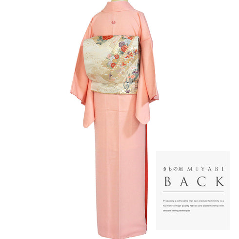 色無地 リサイクル 身丈156.5cm 裄62.4cm 袷 ピンク Mサイズ セミフォーマル 一つ紋 しつけ糸 正絹 広衿 地紋あり Sランク