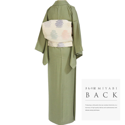 色無地 リサイクル 身丈155.5cm 裄62.8cm 袷 地紋 グリーン Mサイズ セミフォーマル 一つ紋 しつけ糸 正絹 広衿 地紋あり Sランク