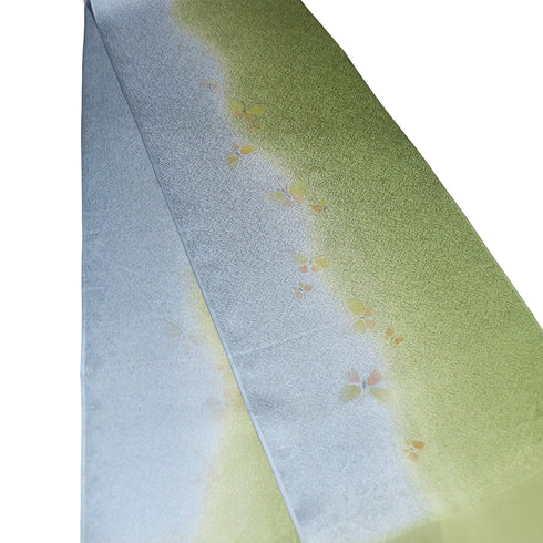 帯揚げ リサイクル お洒落 ちりめん 正絹 多色 縦ぼかしに蝶柄 地紋 新品・未使用品 AG-1245