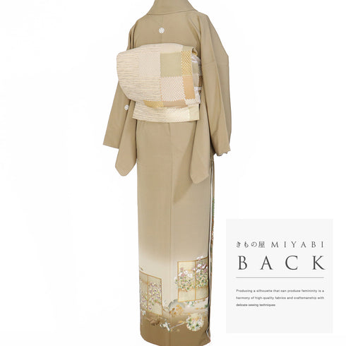 色留袖 リサイクル 身丈155.3cm 裄66.8cm 袷 金彩 花や雪輪に笛柄 ヒヨク付き ブラウン Sサイズ 落款 五つ紋 正絹 広衿 Sランク