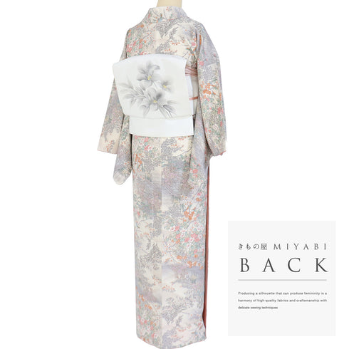 小紋 リサイクル 身丈156.5cm 裄64.4cm 袷 水辺の風景に花や鳥柄 地紋 ベージュ Mサイズ お洒落 カジュアル 正絹 広衿 Sランク