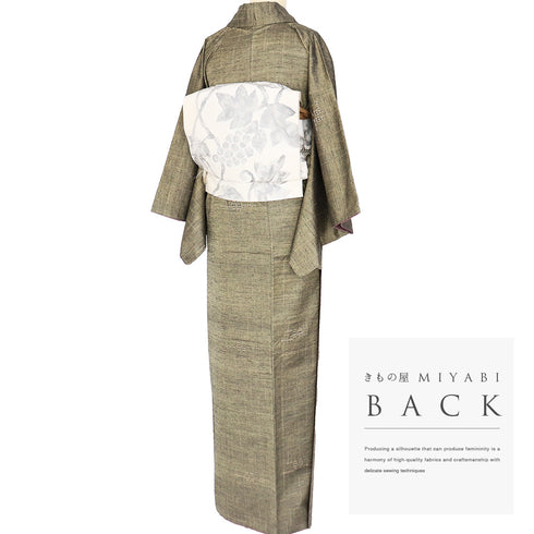 紬 リサイクル 身丈160.3cm 裄63.6cm 袷 幾何学柄 グリーン Mサイズ カジュアル 正絹 バチ衿 Sランク