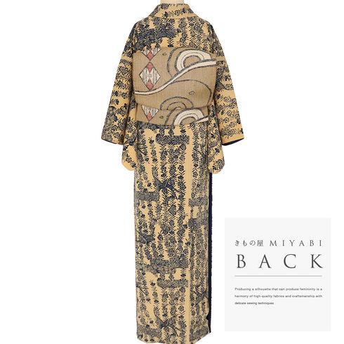 小紋 リサイクル 身丈154.3cm 裄63.2cm 袷 枝垂れ桜に鳥柄 ベージュ Sサイズ お洒落 カジュアル 正絹 広衿 Sランク