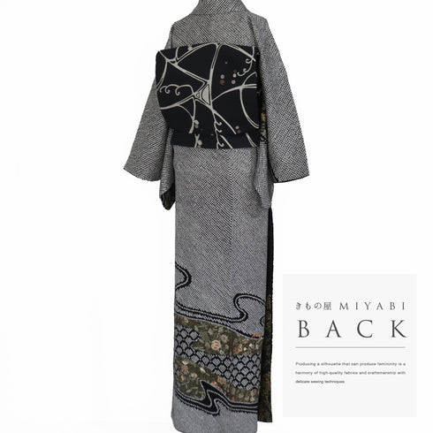 訪問着 リサイクル 身丈159cm 裄64.8cm 袷 流水に花柄 総絞り 金彩 刺繍 ブラック Mサイズ お洒落 正絹 広衿 Sランク