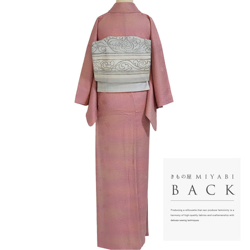 小紋 リサイクル 身丈157.8cm 裄63.4cm 袷 地紋 花柄 ぼかし柄 パールトーン加工済 ピンク Mサイズ お洒落 正絹 広衿 Sランク