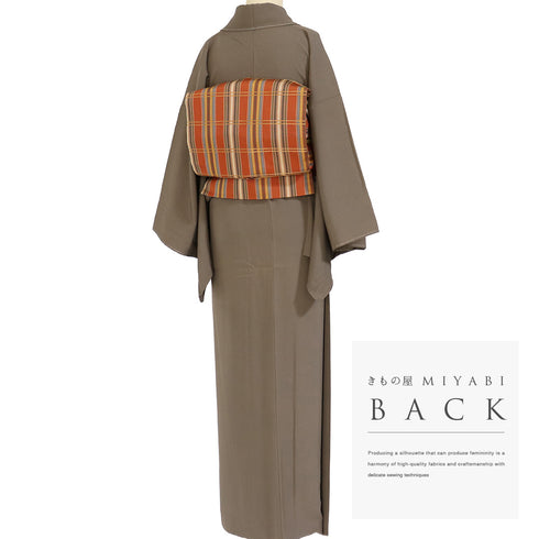 色無地 リサイクル 身丈159.5cm 裄67cm 袷 ブラウン Mサイズ お洒落 カジュアル しつけ糸 正絹 広衿 地紋なし Sランク