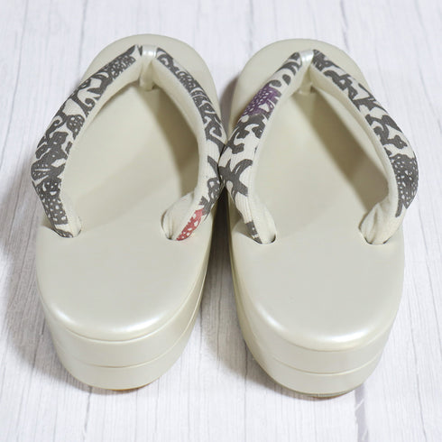 草履 新品 アイボリー 新品・未使用品 紅型染