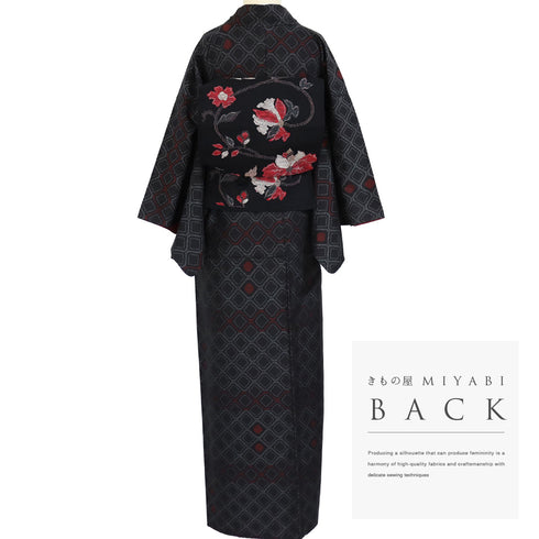 大島紬 リサイクル 身丈160cm 裄63.2cm 袷 斜め格子柄 ブラック Mサイズ カジュアル 証紙 正絹 広衿 Aランク