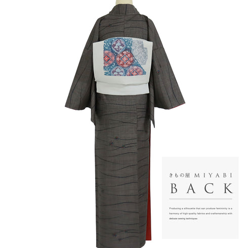 大島紬 リサイクル 身丈160.2cm 裄65cm 袷 小花柄 ブラウン Mサイズ お洒落 カジュアル しつけ糸 正絹 広衿 Sランク