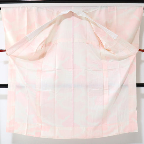 長襦袢 リサイクル 長襦袢 身丈131cm 裄66.8cm 袷 紗絞形に雲取り模様 地紋 ぼかし柄 ピンク Lサイズ しつけ糸 不明 Sランク