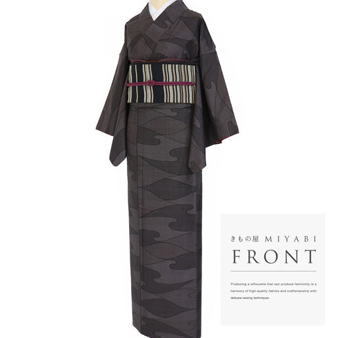 紬 リサイクル 身丈156.2cm 裄65cm 袷 幾何学柄 ブラック Mサイズ カジュアル お洒落 正絹 広衿 Sランク