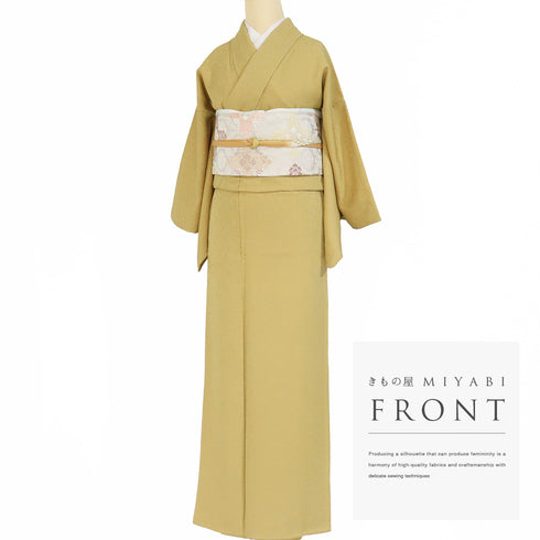 色無地 リサイクル 身丈159cm 裄63.4cm 袷 イエロー Mサイズ フォーマル お洒落 落款 一つ紋 正絹 広衿 地紋あり Sランク