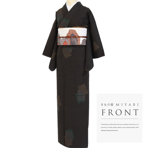 紬 リサイクル 身丈156cm 裄62.6cm 袷 色紙柄 ブラック Mサイズ カジュアル お洒落 しつけ糸 正絹 広衿 Sランク