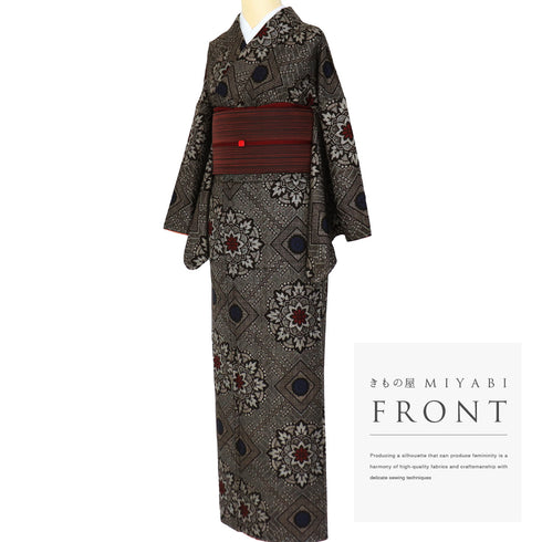 紬 リサイクル 身丈151.7cm 裄69cm 袷 龍郷 ブラウン Sサイズ お洒落 しつけ糸 正絹 広衿 Sランク