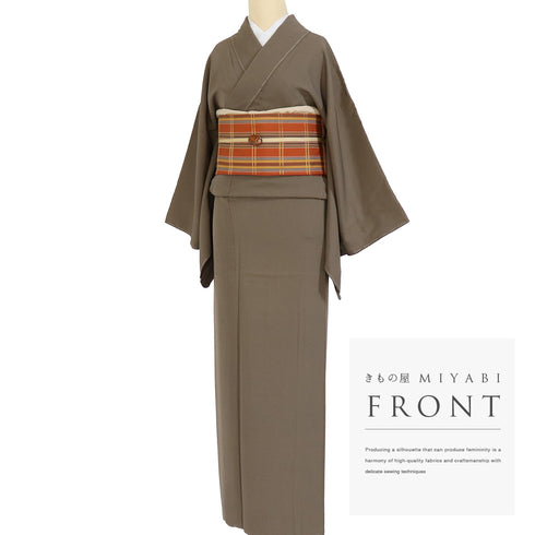 色無地 リサイクル 身丈159.5cm 裄67cm 袷 ブラウン Mサイズ お洒落 カジュアル しつけ糸 正絹 広衿 地紋なし Sランク