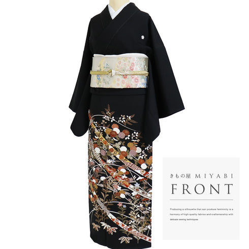 黒留袖 リサイクル 身丈158cm 裄64.4cm 袷 金駒刺繍 紅葉柄 パールトーン加工 ブラック Mサイズ 五つ紋 正絹 広衿 Sランク