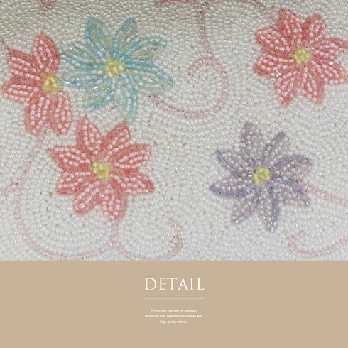 バッグ リサイクル カジュアル ホワイト ビーズ Bランク 花柄 横幅20.5cm 高さ12cm マチ4.5cm