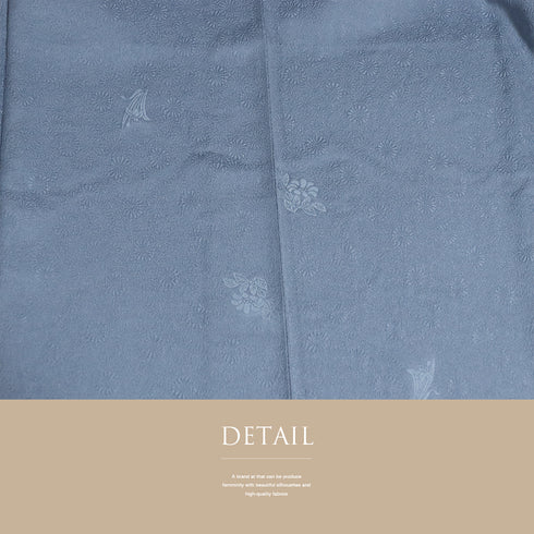 色無地 リサイクル 身丈158.2cm 裄66.4cm 袷 菊にあやめ模様 ブルー Mサイズ セミフォーマル 一つ紋 しつけ糸 正絹 広衿 地紋あり Sランク